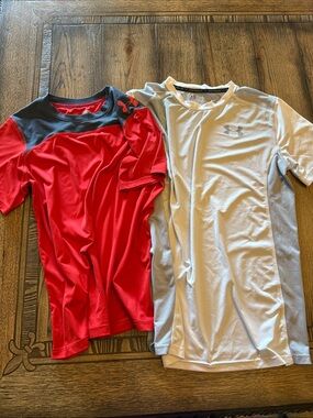 Under Armour Red and Light Gray Short Sleeve Performance Tees bundle